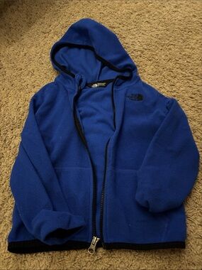 North Face sm EUC Hooded Fleece Jacket FLAWLESS  has a full length zipper